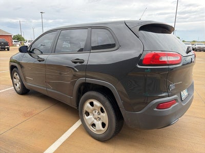 2016 Jeep Cherokee Sport