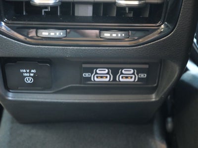 2023 Jeep Grand Cherokee Overland Luxury Tech Group