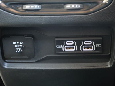 2023 Jeep Grand Cherokee Overland Luxury Tech Group
