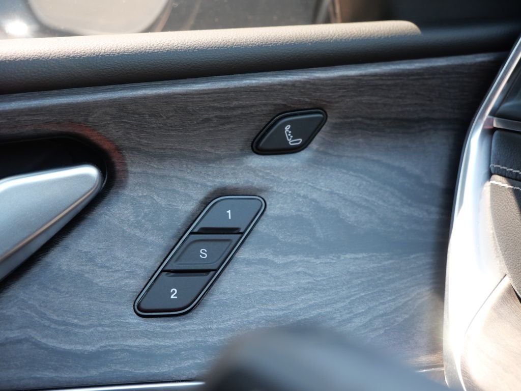 2023 Jeep Grand Cherokee Overland Luxury Tech Group