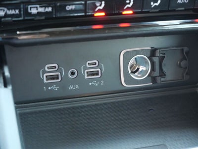 2023 Jeep Grand Cherokee Overland Luxury Tech Group
