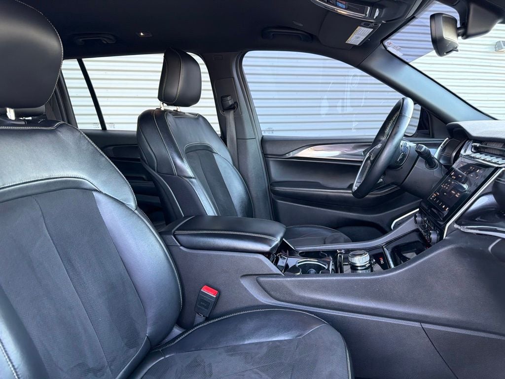 2021 Jeep Grand Cherokee L Altitude 4WD | 7 Passenger