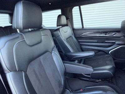 2021 Jeep Grand Cherokee L Altitude 4WD | 7 Passenger