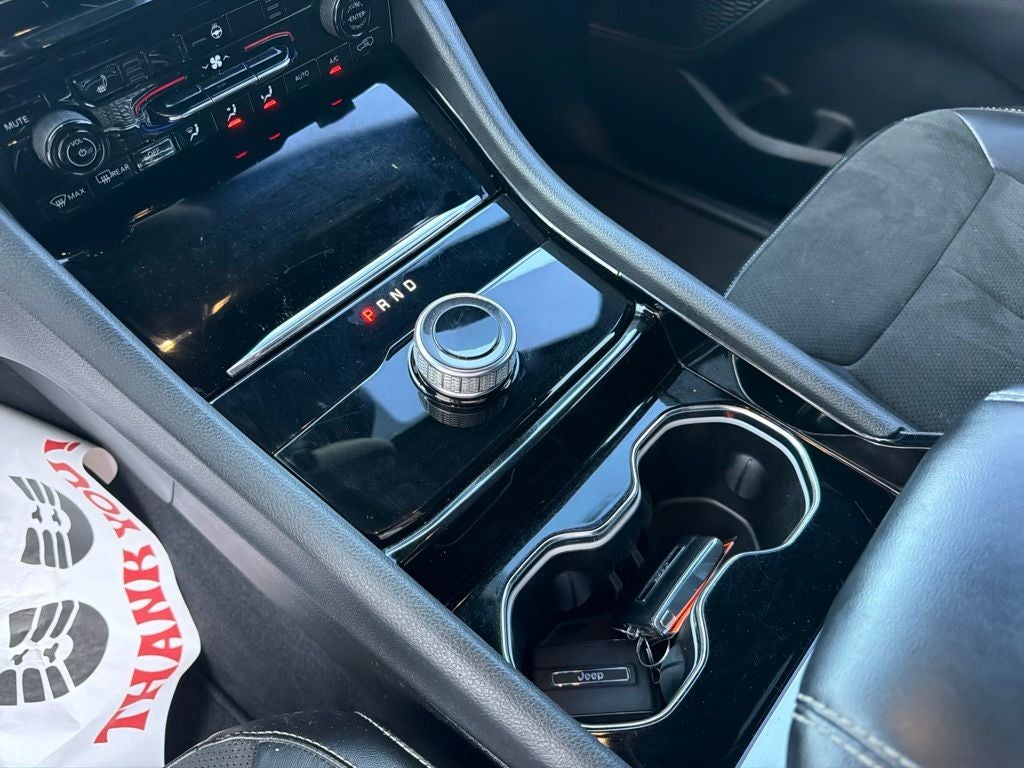 2021 Jeep Grand Cherokee L Altitude 4WD | 7 Passenger