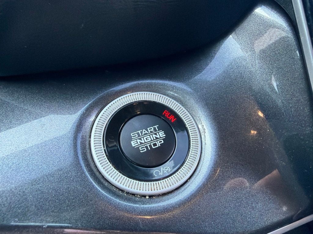 2021 Jeep Grand Cherokee L Altitude 4WD | 7 Passenger