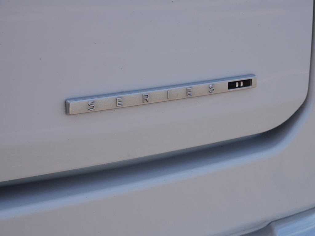 2024 Jeep Wagoneer L Series II 4WD | 8 Passenger