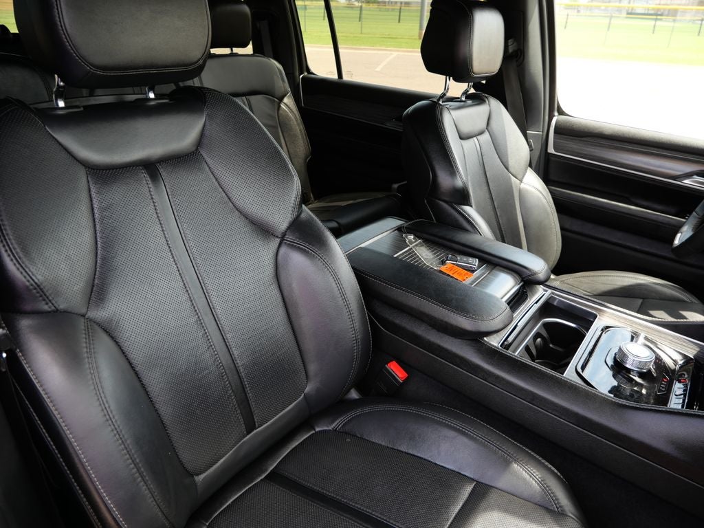 2024 Jeep Wagoneer L Series II 4WD | 8 Passenger