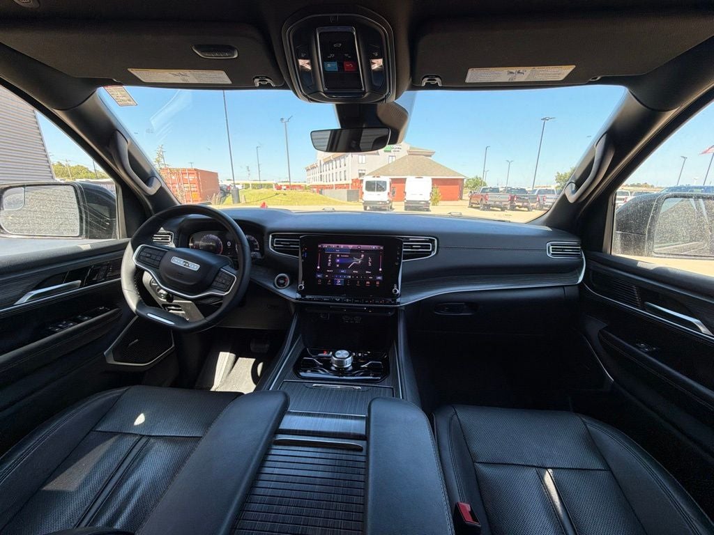 2024 Jeep Wagoneer L Series III 4WD | 8 Passenger