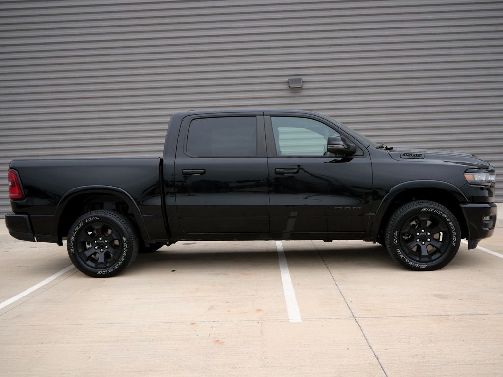 2025 RAM 1500 Big Horn/Lone Star 4WD | Night Edition