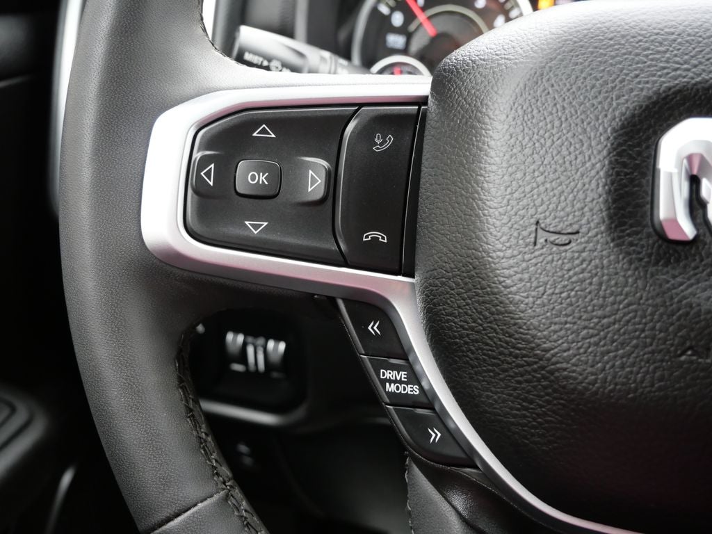 2025 RAM 1500 Big Horn/Lone Star 4WD | Night Edition