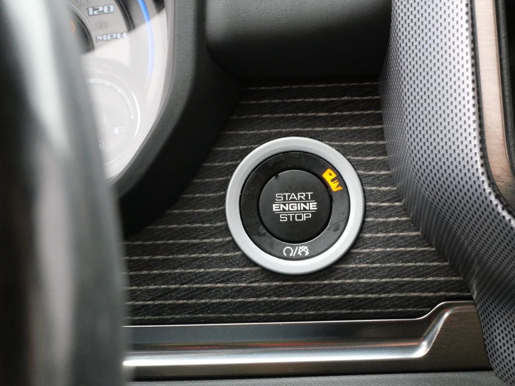 2019 RAM 1500 Limited 4WD | 5.7L HEMI V8