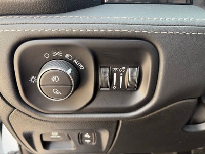 2024 RAM 1500 Limited 4WD | Night Edition