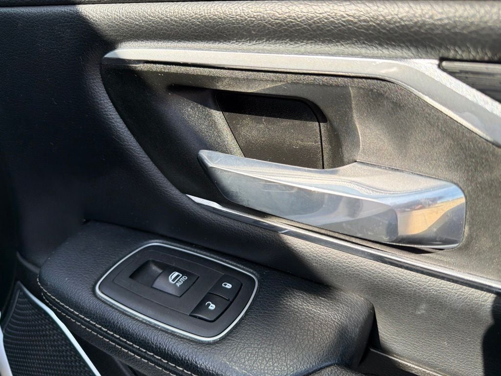 2023 RAM 1500 Laramie 4WD | 5.7L HEMI V8