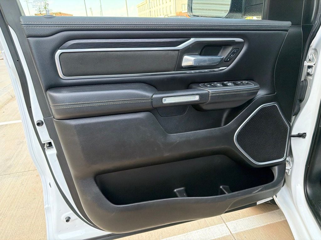 2023 RAM 1500 Laramie 4WD | 5.7L HEMI V8