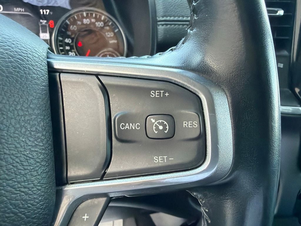 2023 RAM 1500 Laramie 4WD | 5.7L HEMI V8