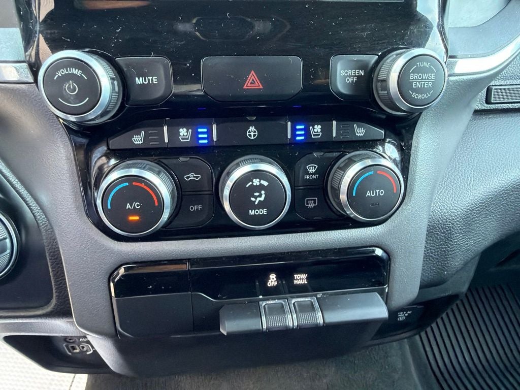 2023 RAM 1500 Laramie 4WD | 5.7L HEMI V8