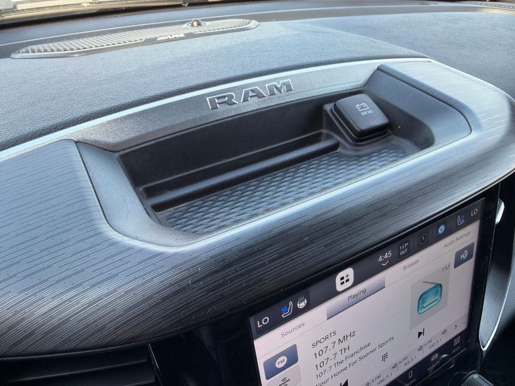2023 RAM 1500 Laramie 4WD | 5.7L HEMI V8