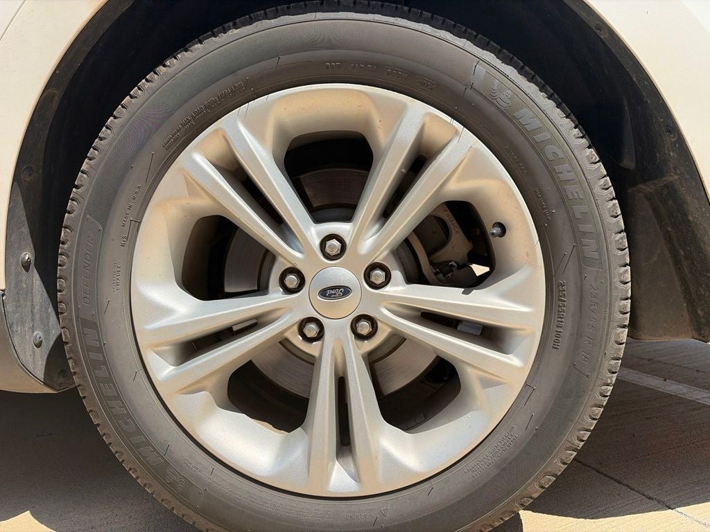 2016 Ford Taurus SEL