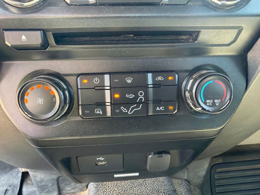 2018 Ford F-350SD XL 4WD | 6.7L Pwr Stroke