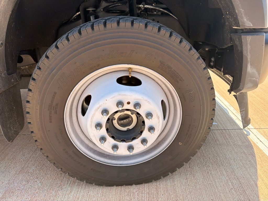 2026 Ford F-550SD XL DRW | 4WD | Flat Bed