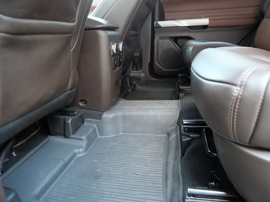 2022 Ford Explorer King Ranch 4WD | 3rd Row Seating