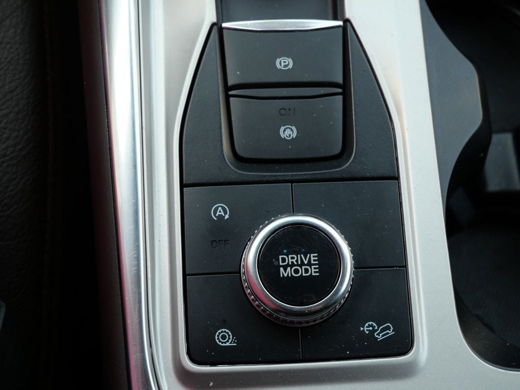 2022 Ford Explorer King Ranch 4WD | 3rd Row Seating