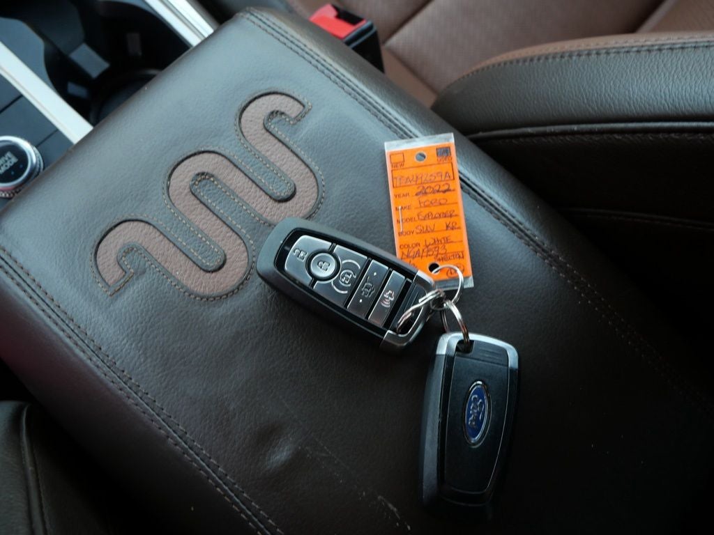 2022 Ford Explorer King Ranch 4WD | 3rd Row Seating