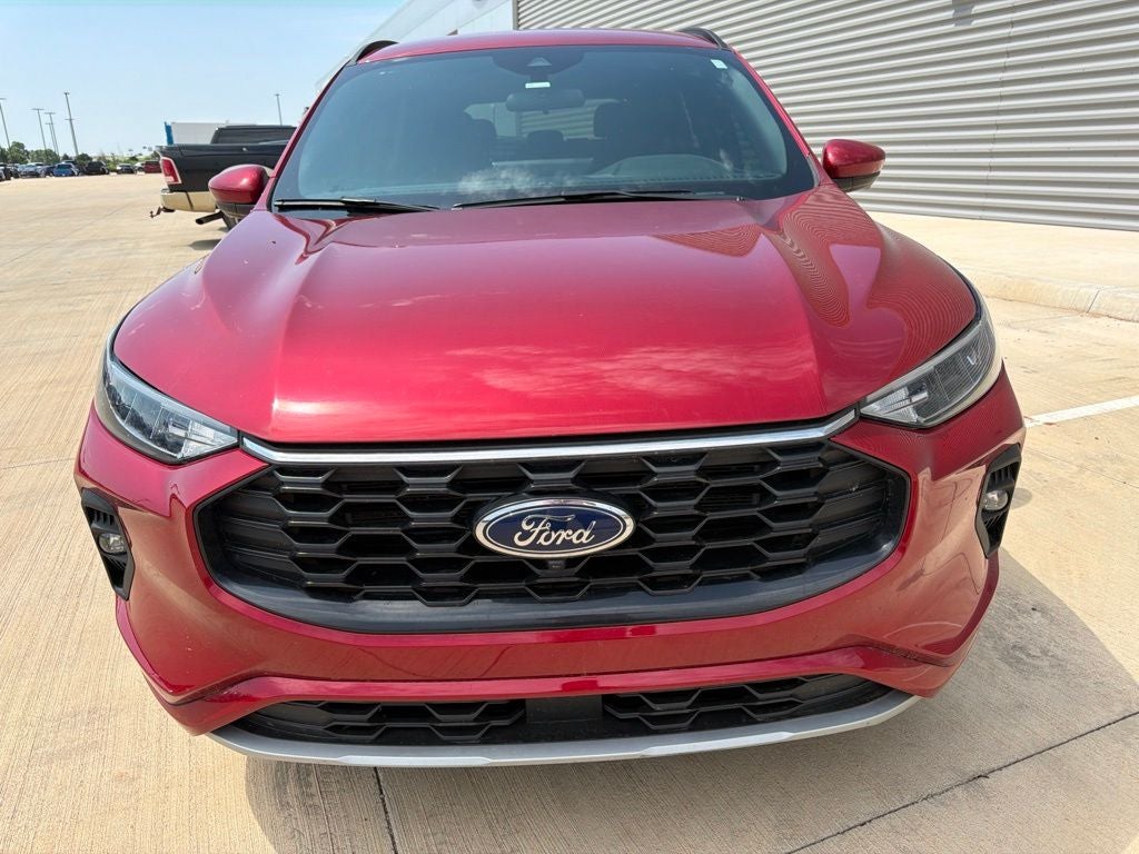 2023 Ford Escape ST-Line Select AWD | Tech Pkg