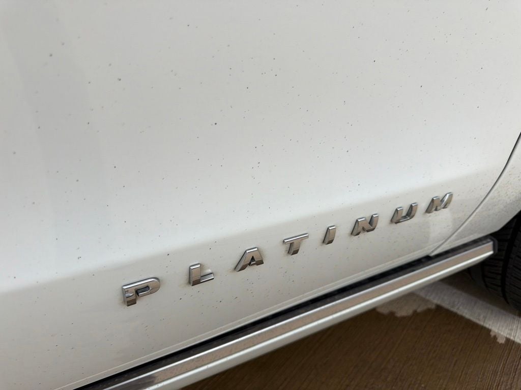 2022 Ford Expedition Max Platinum 4WD | 7 Passenger