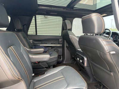 2022 Ford Expedition Max Platinum 4WD | 7 Passenger