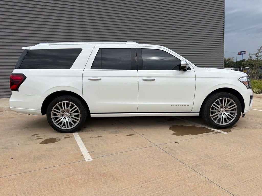 2022 Ford Expedition Max Platinum 4WD | 7 Passenger