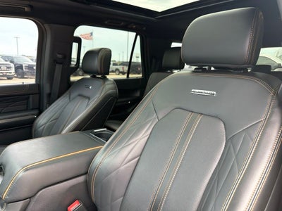 2022 Ford Expedition Max Platinum 4WD | 7 Passenger