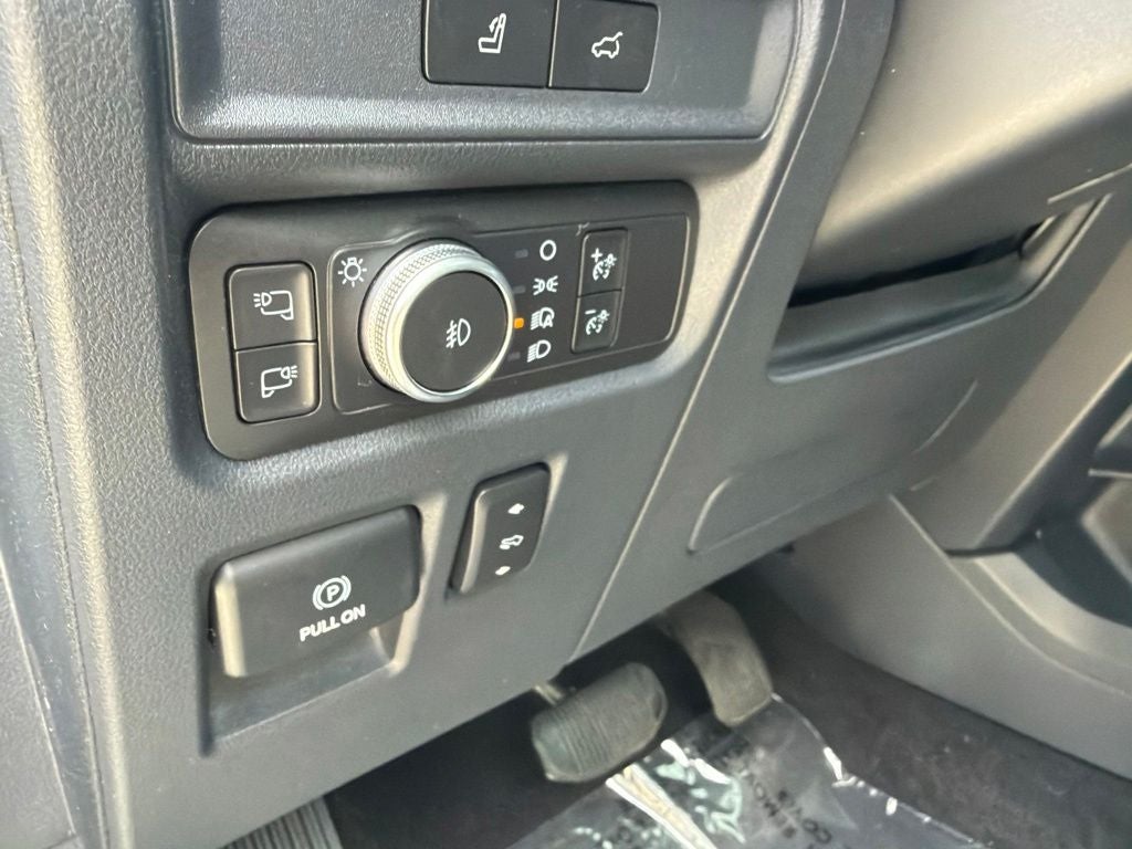 2022 Ford Expedition Max Platinum 4WD | 7 Passenger