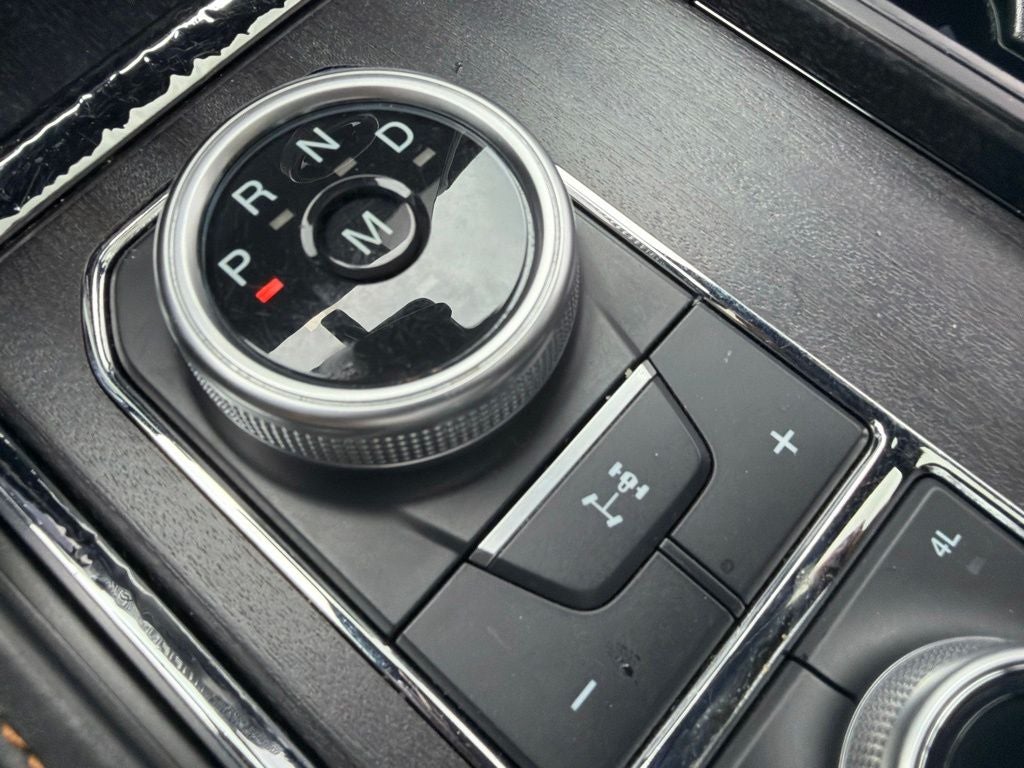 2022 Ford Expedition Max Platinum 4WD | 7 Passenger
