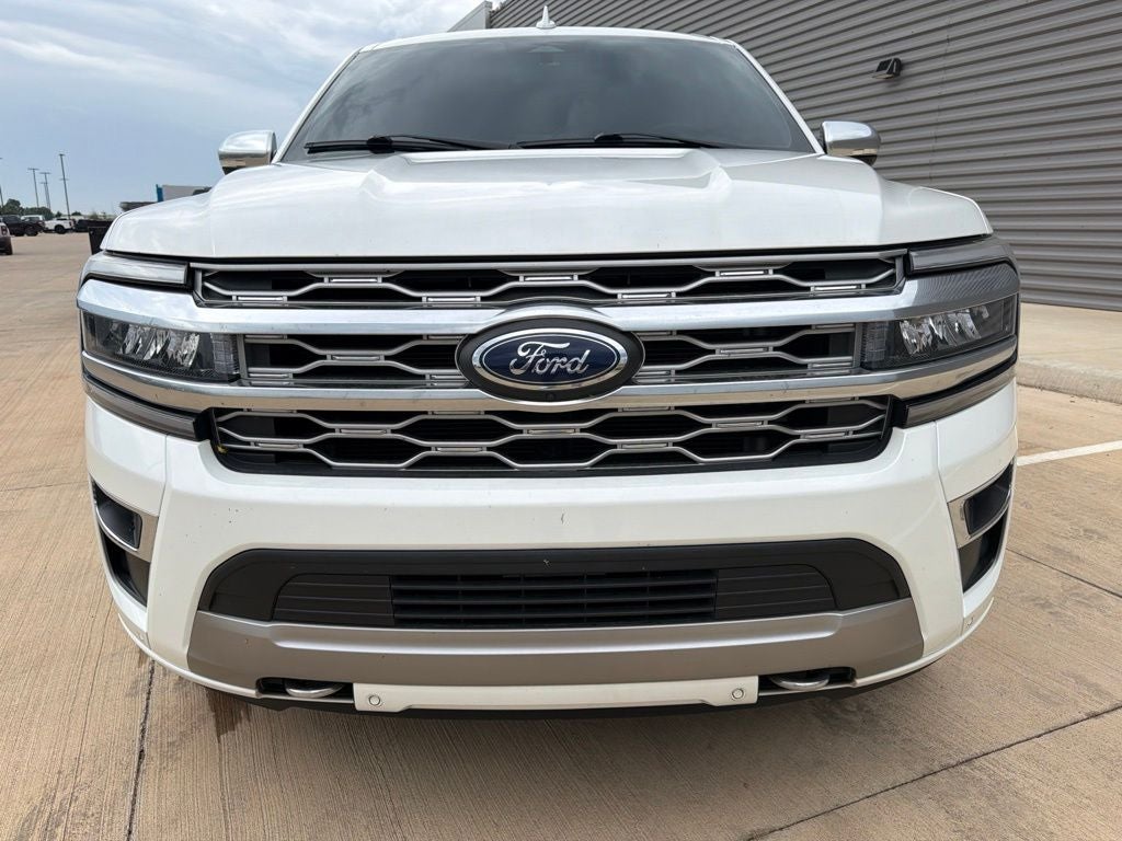 2022 Ford Expedition Max Platinum 4WD | 7 Passenger