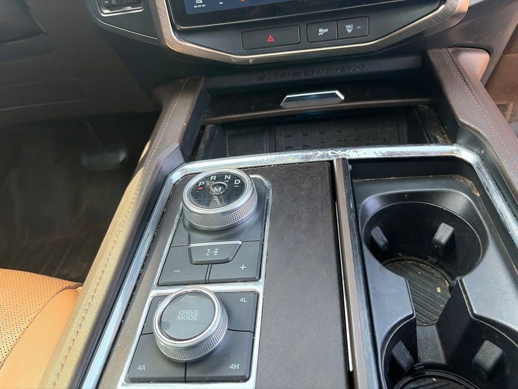 2022 Ford Expedition Max King Ranch 4WD | 7 Passenger