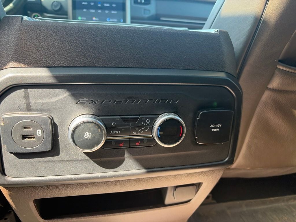2022 Ford Expedition Max King Ranch 4WD | 7 Passenger