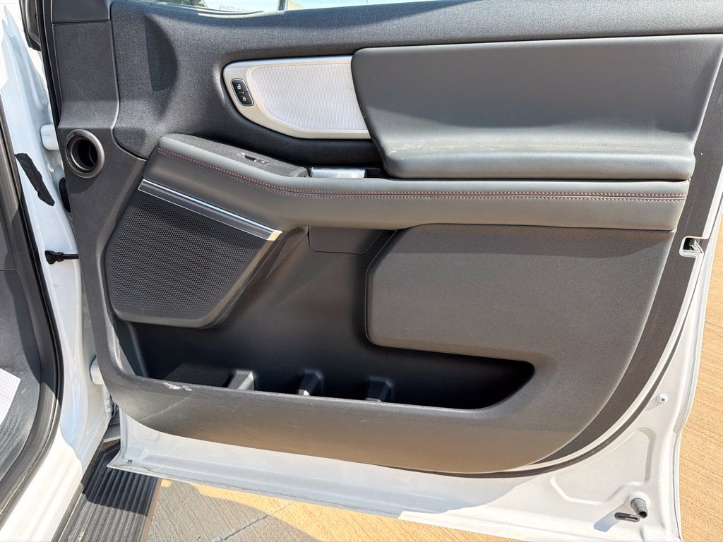 2025 Ford Expedition Active 8 Passenger