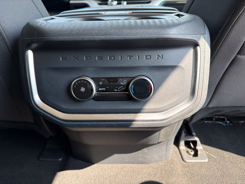2025 Ford Expedition Active 8 Passenger