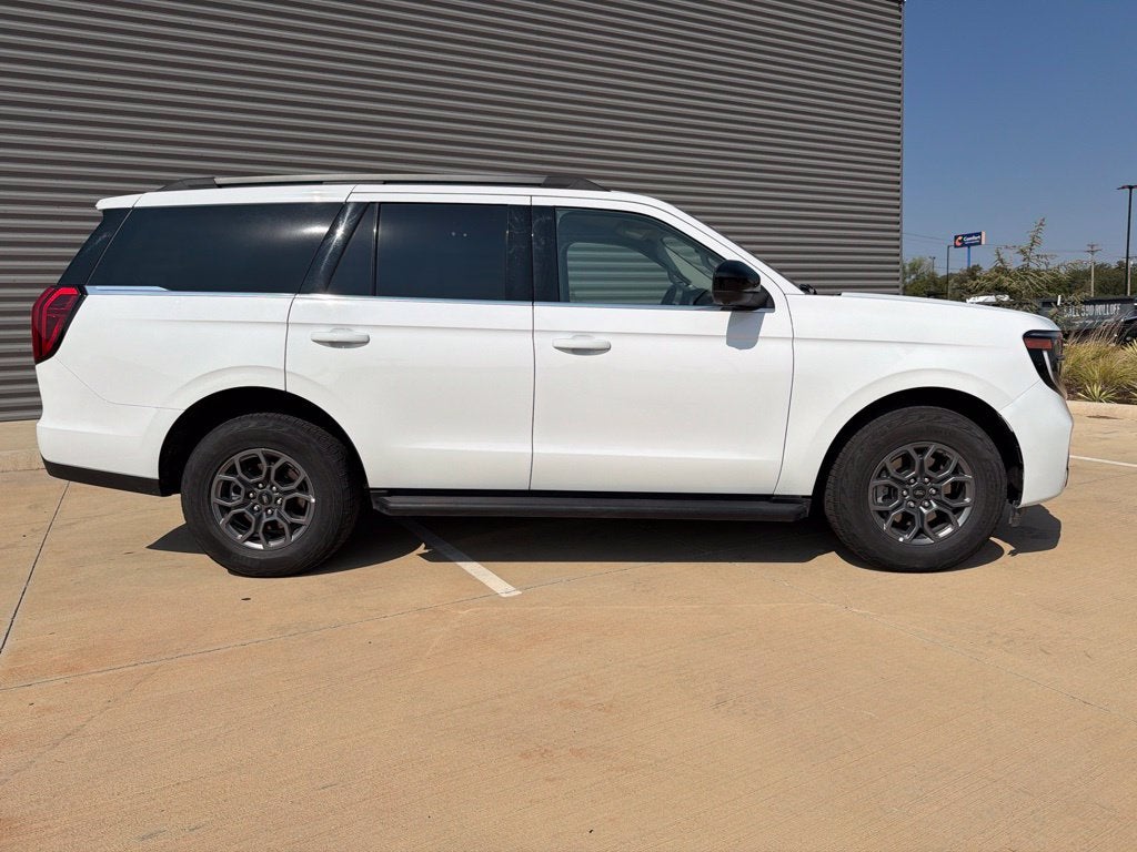 2025 Ford Expedition Active 8 Passenger