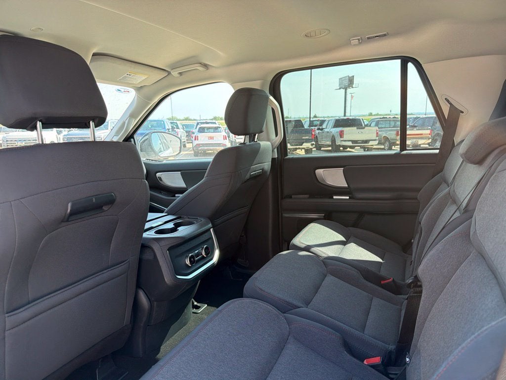 2025 Ford Expedition Active 8 Passenger