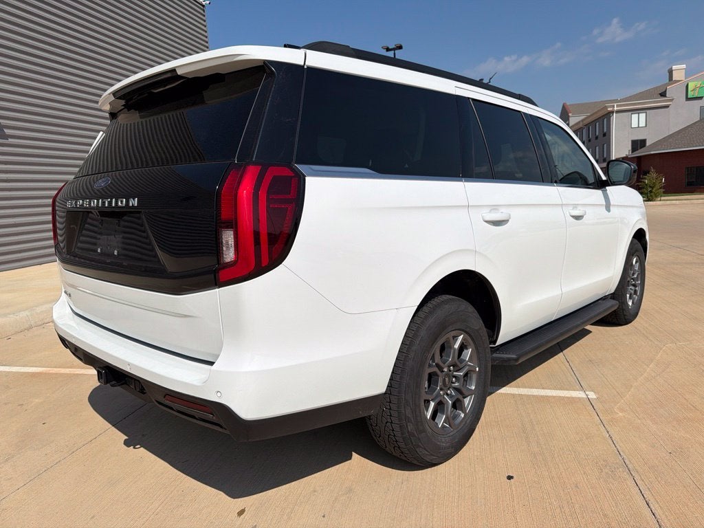 2025 Ford Expedition Active 8 Passenger