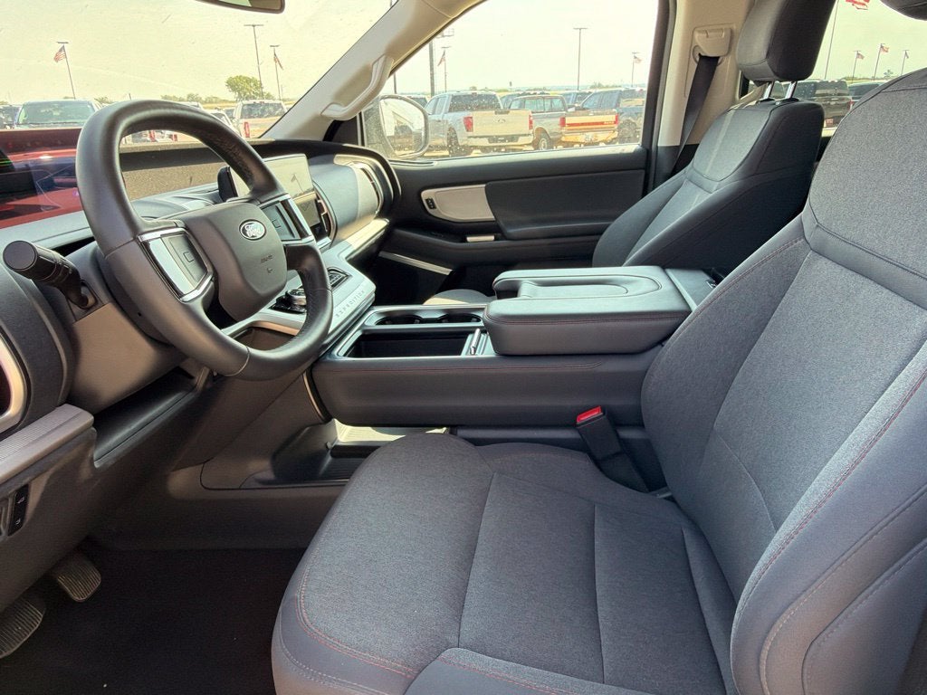 2025 Ford Expedition Active 8 Passenger