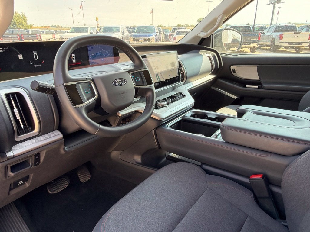 2025 Ford Expedition Active 8 Passenger