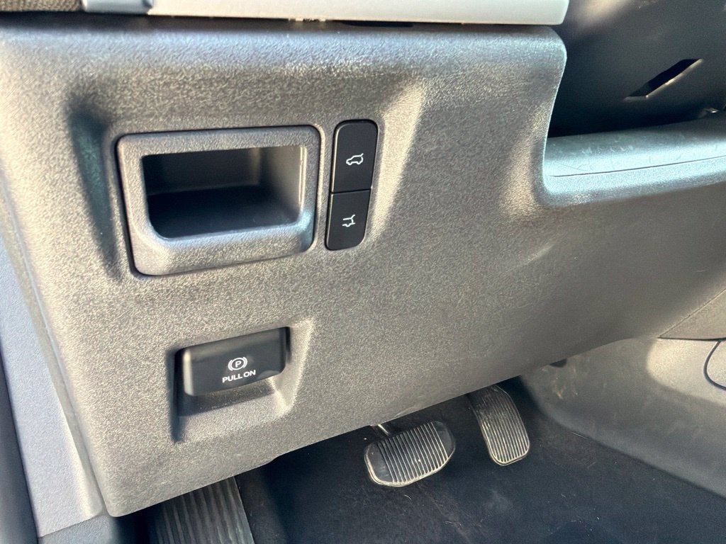2025 Ford Expedition Active 8 Passenger