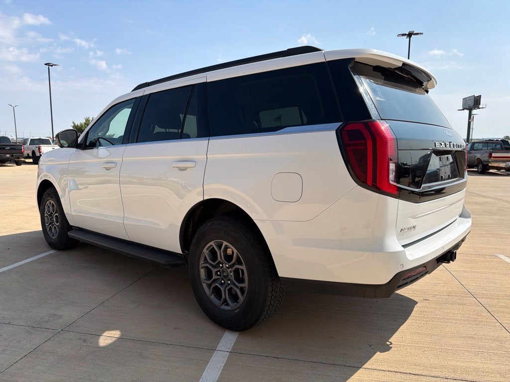 2025 Ford Expedition Active 8 Passenger
