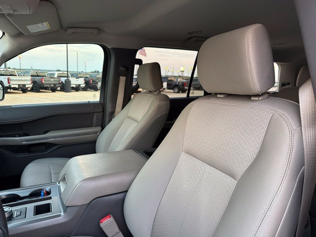 2020 Ford Expedition XLT 8 Passenger