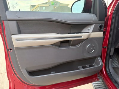 2020 Ford Expedition XLT 8 Passenger