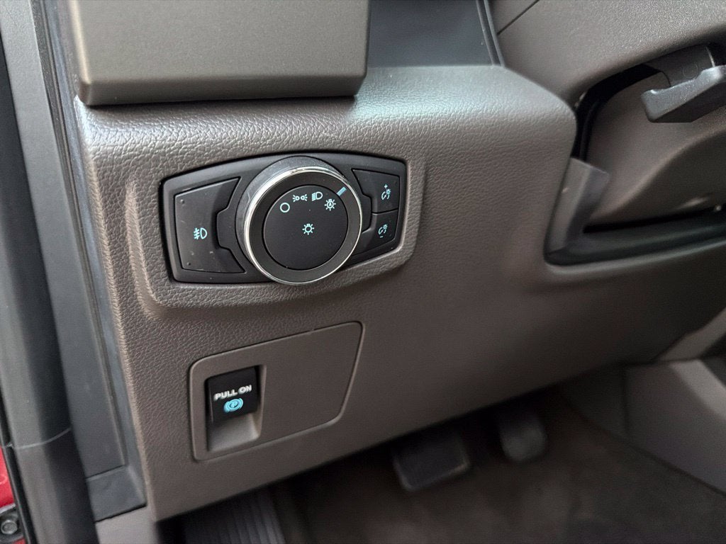 2020 Ford Expedition XLT 8 Passenger