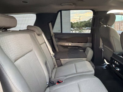 2020 Ford Expedition XLT 8 Passenger